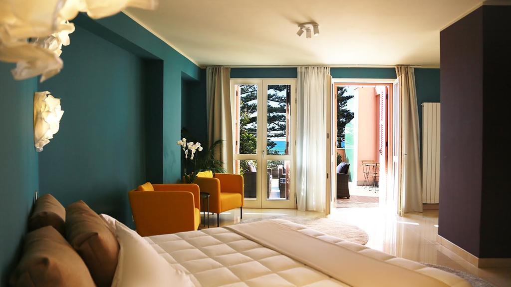Velvet Rooms Bordighera Exterior foto